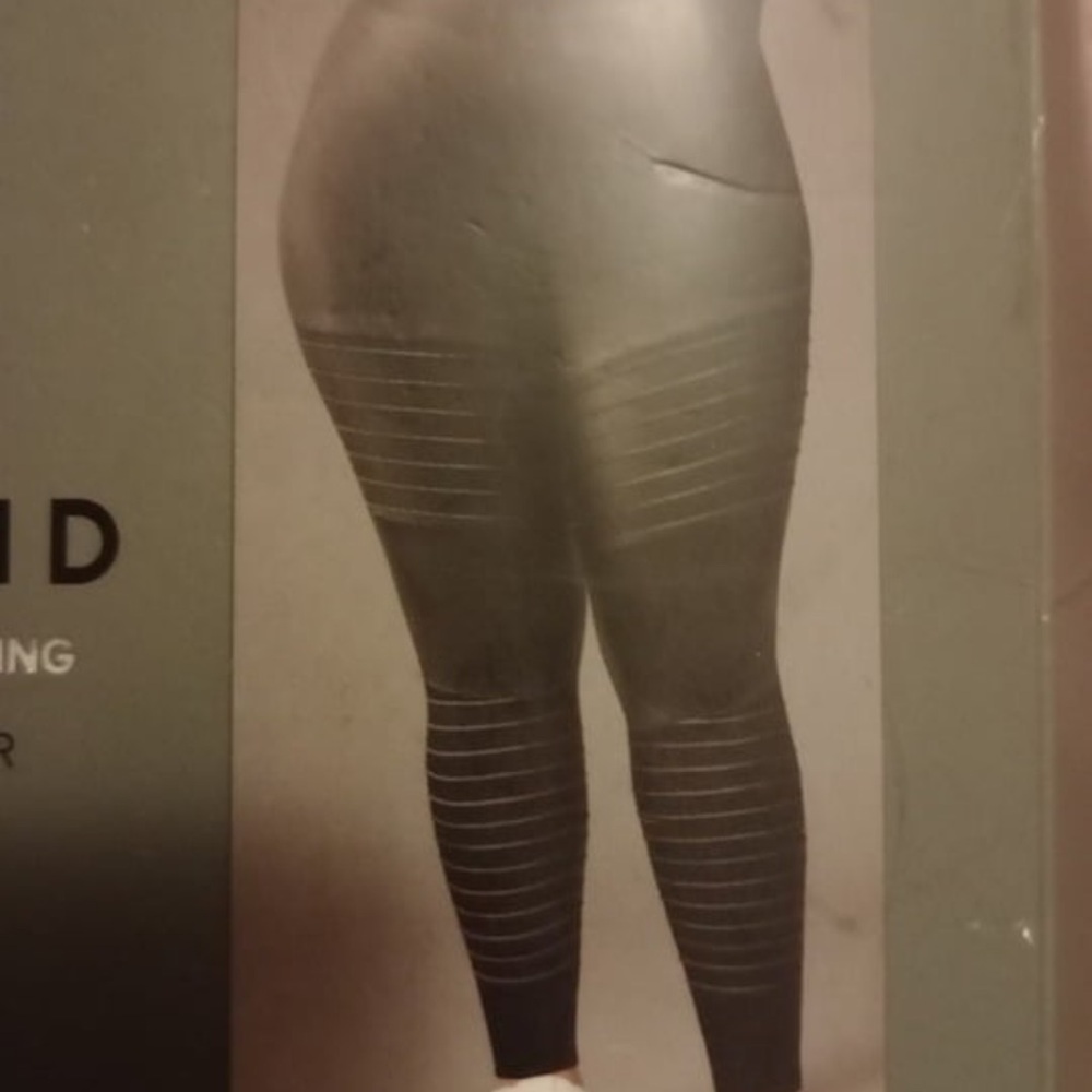 Torrid Black Leggings size 3 but will fit 4 easily! NEW with tags!